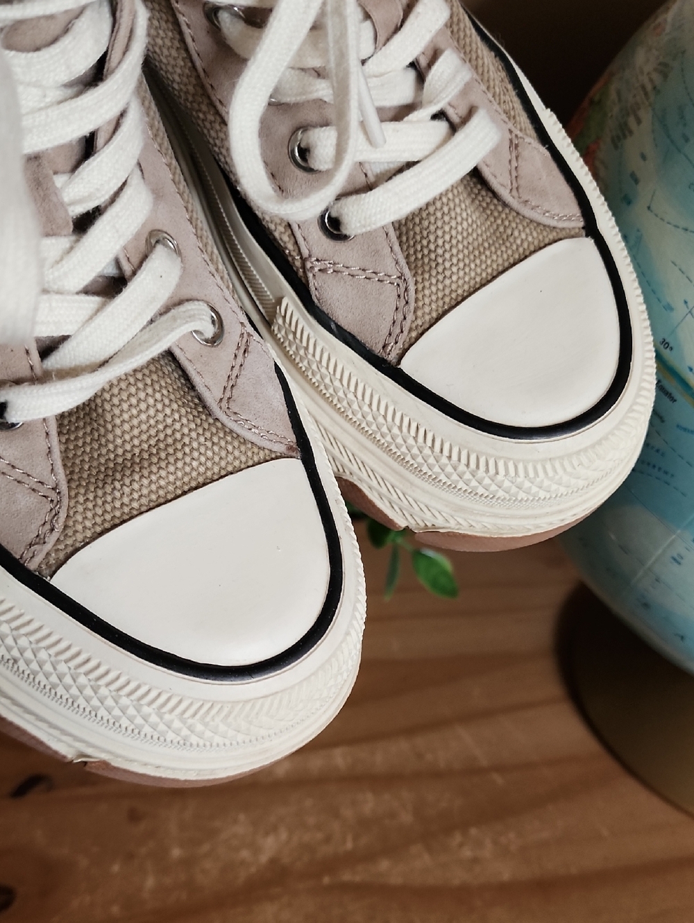 Wishbone Carly Sneaker Size 8,5 - Picture 11 of 15